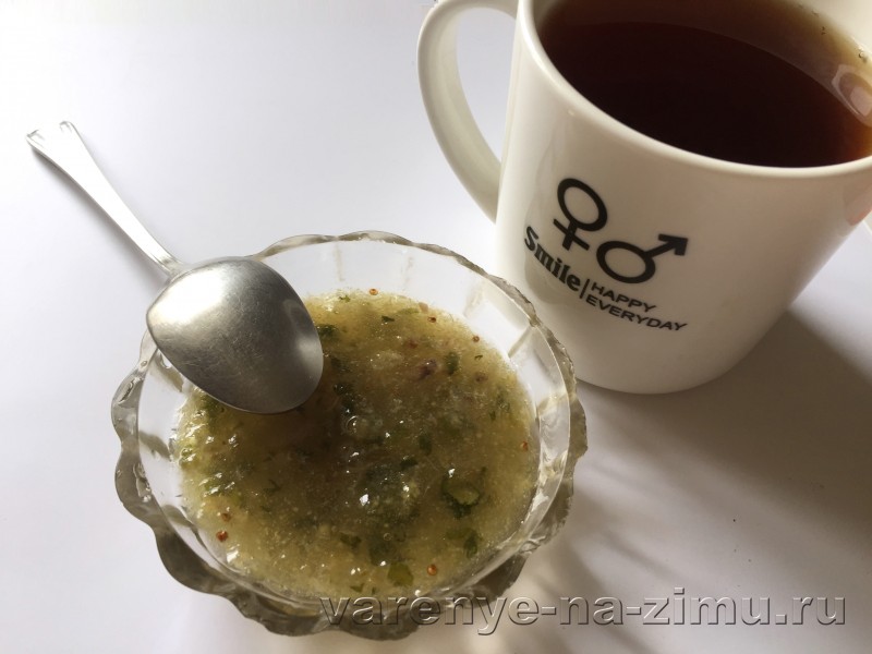 Фейхоа с сахаром – рецепт на зиму без варки (7 рецептов): фото 10 Фейхоа с сахаром – рецепт на зиму без варки (7 рецептов): фото 10